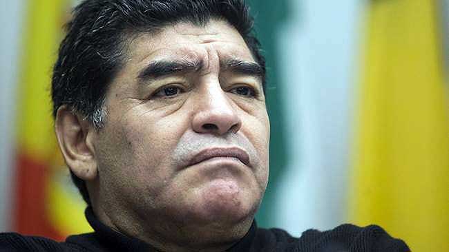 Maradona se enojó tras el partido por la paz