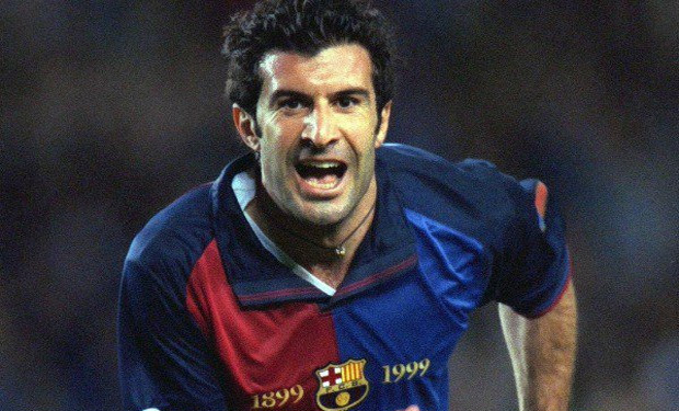 Plano Deportivo Luis Figo jugará con la playera del Barcelona en ...